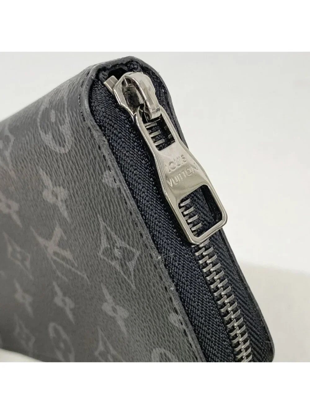 Louis Vuitton Wallet Monogram Eclipse Zippy Vertical Black